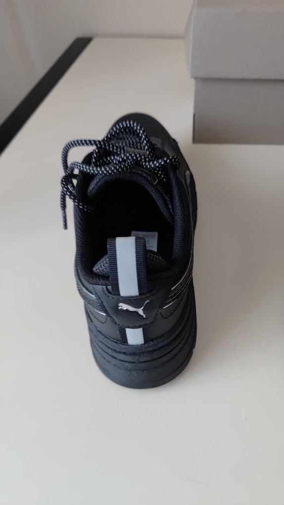 Кросовки  PUMA женские новые.