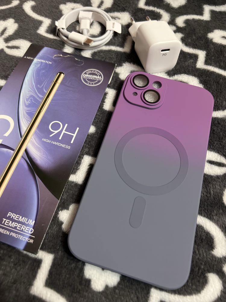 Etui iPhone 15Plus/ szkło hartowane/ ładowarka 20W z kablem USB-C