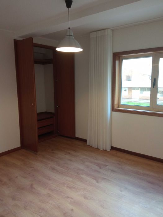 T2 ao hospital Pedro Hispano com lugar de garagem e arrumos!