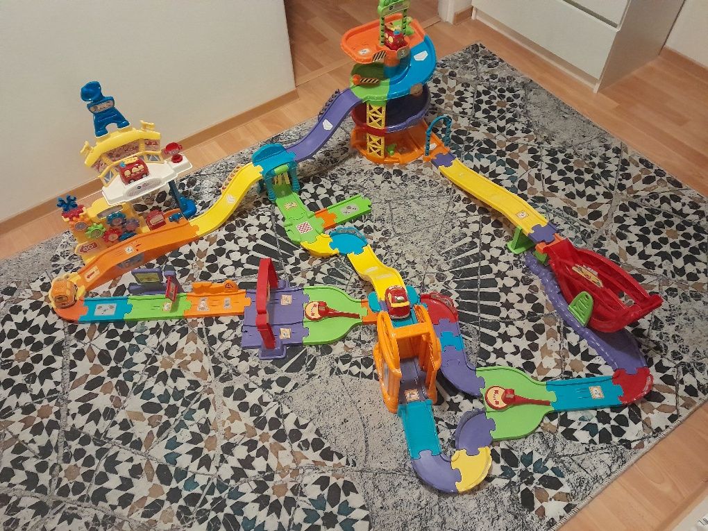 Vtech zestaw torów plus autka