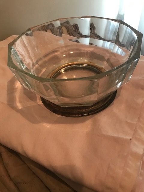 Taça em vidro usada