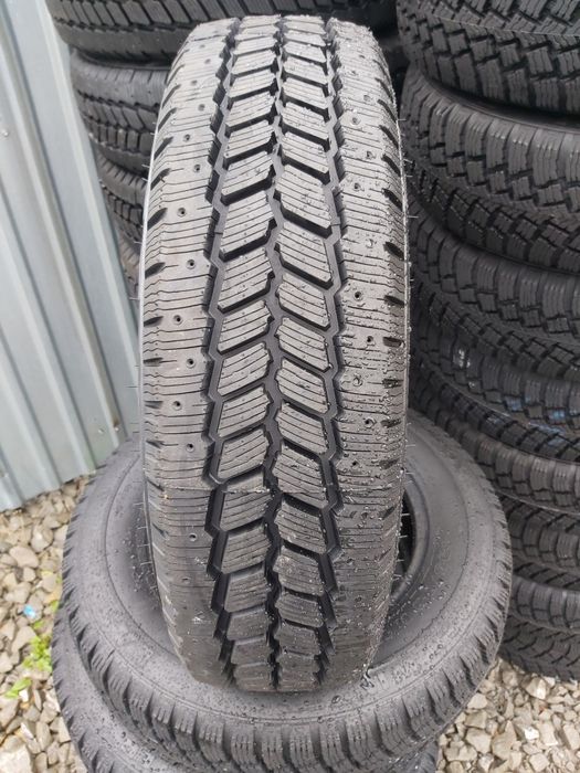 Opony Profil  205/70 R15c CARGO ICE 106/104R   Wzór Michelin Agilis