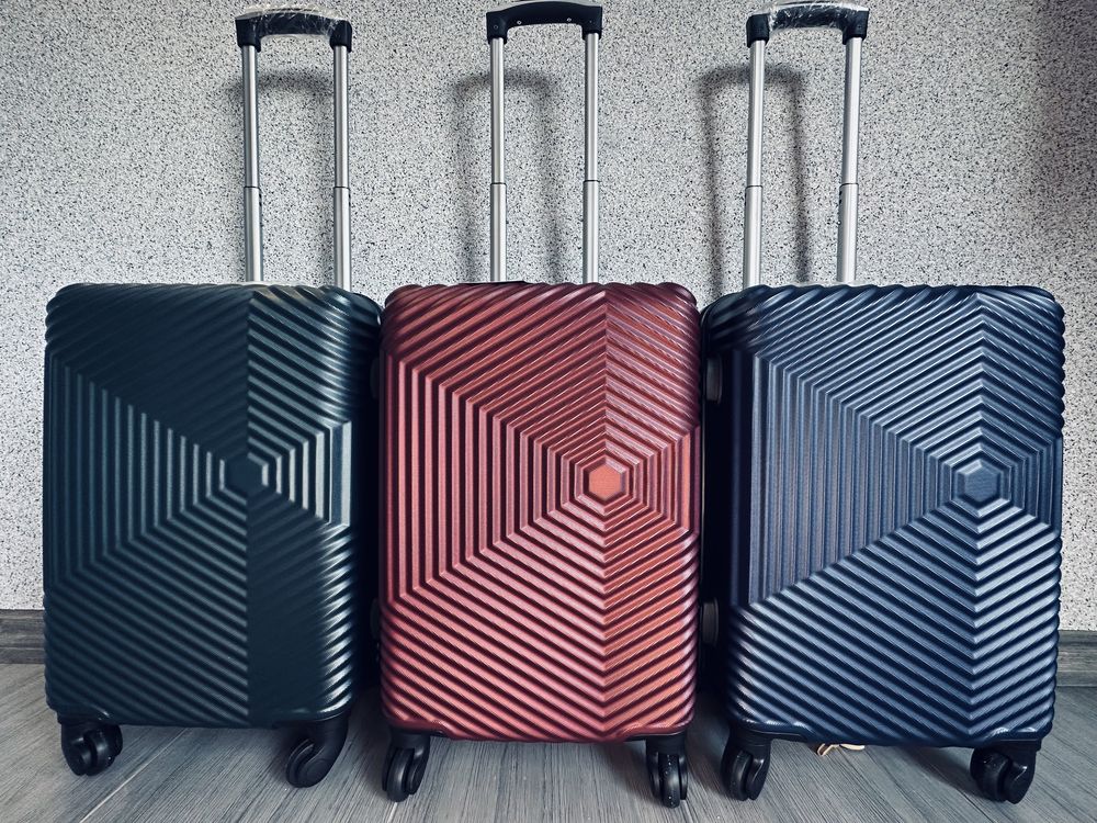 Walizka bagaż bezpłatny ~ różne rozmiary, mix kolor