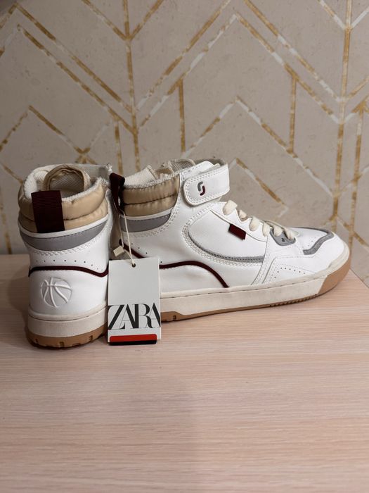 ZARA високі осінні кросівки