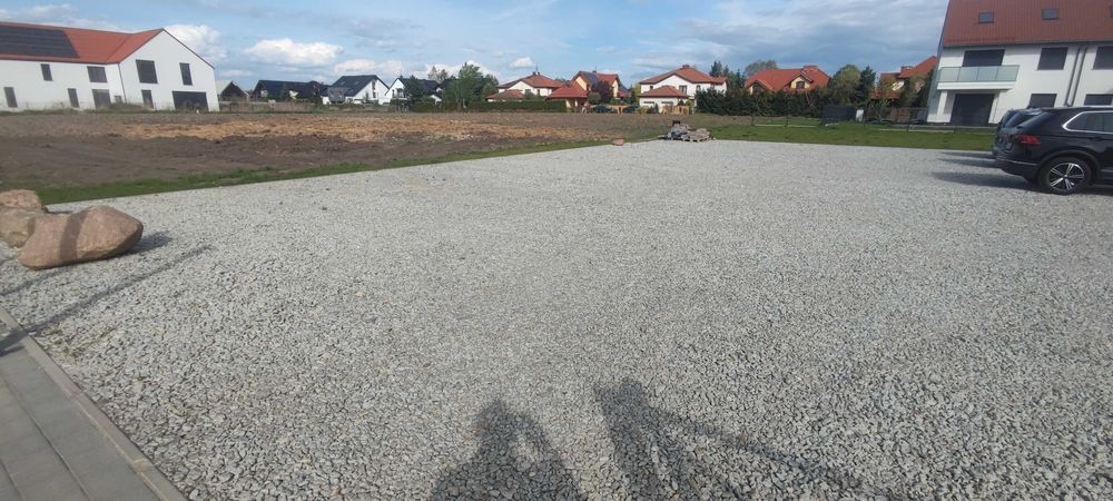 Parking do wynajęcia osobówki, bus, ciężarówki, Bielany Wrocławskie