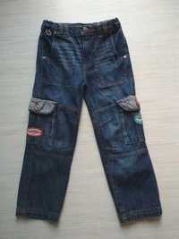Spodnie jeansowe  NOWE rozmiar 122