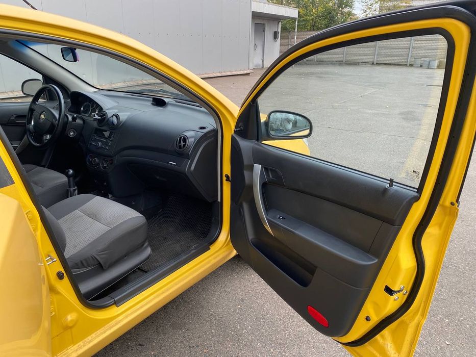 Продам автомобіль Chevrolet Aveo, T -250