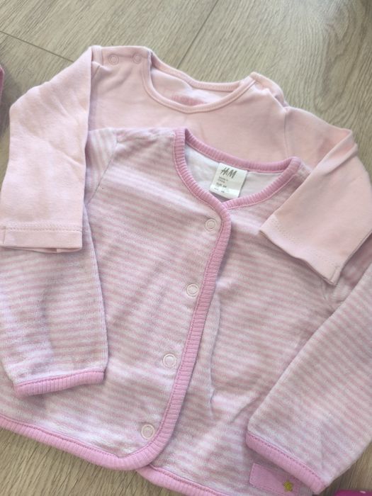 Paka ubrań 68 pajace, body, kaftany, bluzy GRATIS