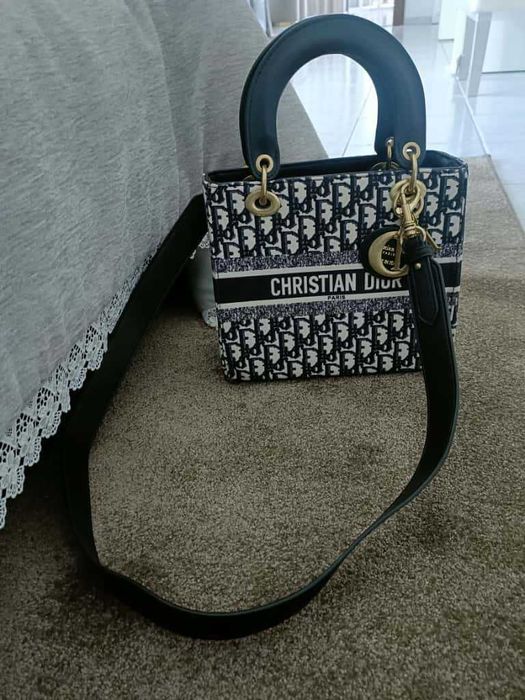 Mala inspirada na LADY DIOR