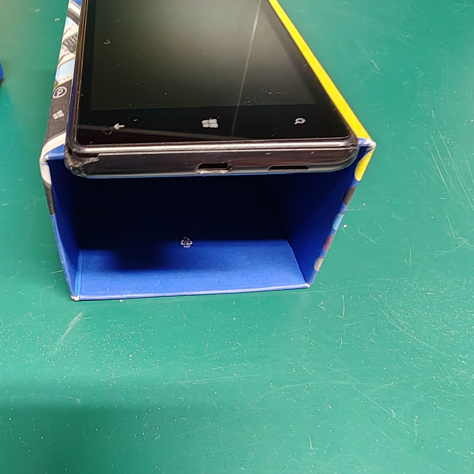 Nokia Lumia 820.1