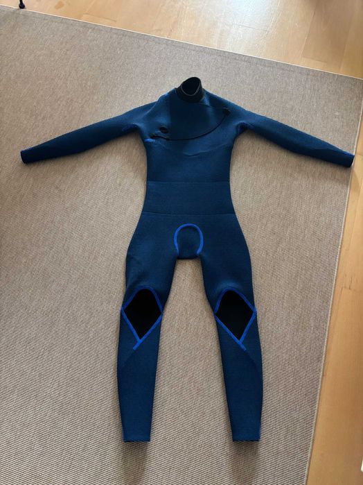 Fato surf Rip Curl E bomb 4/3 como novo