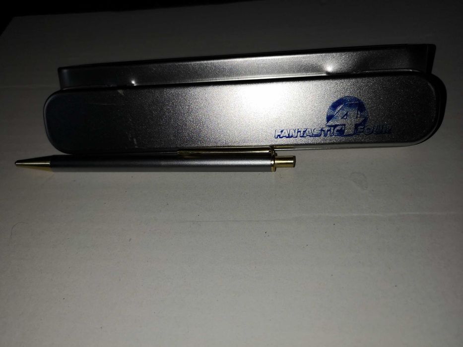 Długopis damski z etui.