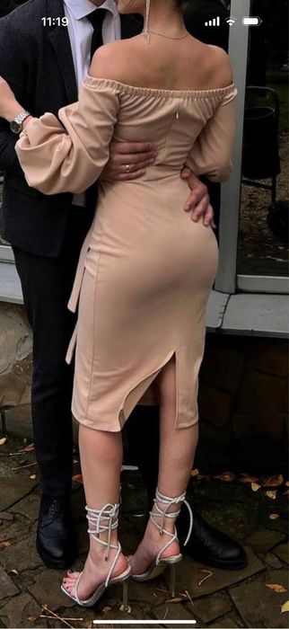 Сукня по фігурі жіноча беж