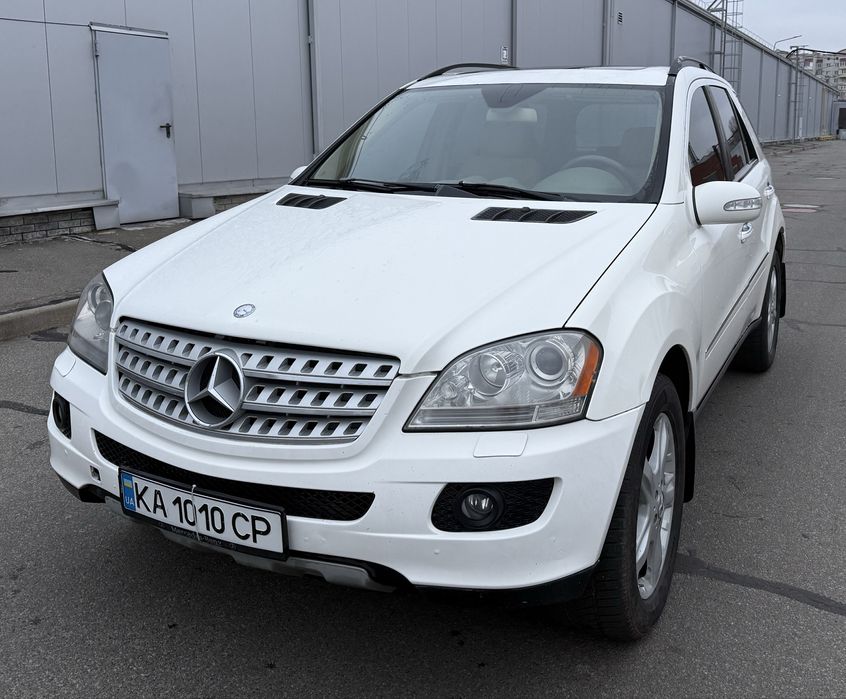 Mersedes Ml 350 (піддимлює на холодну)