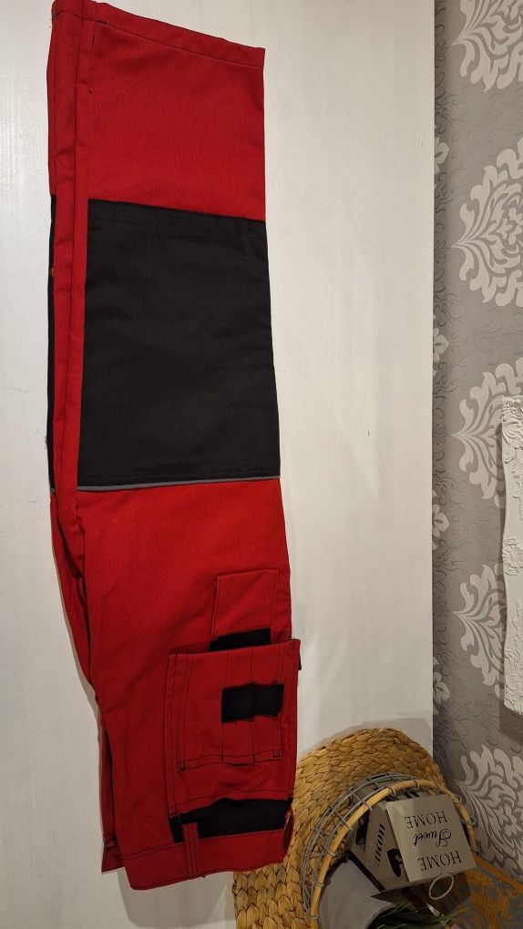 Spodnie robocze czerwone