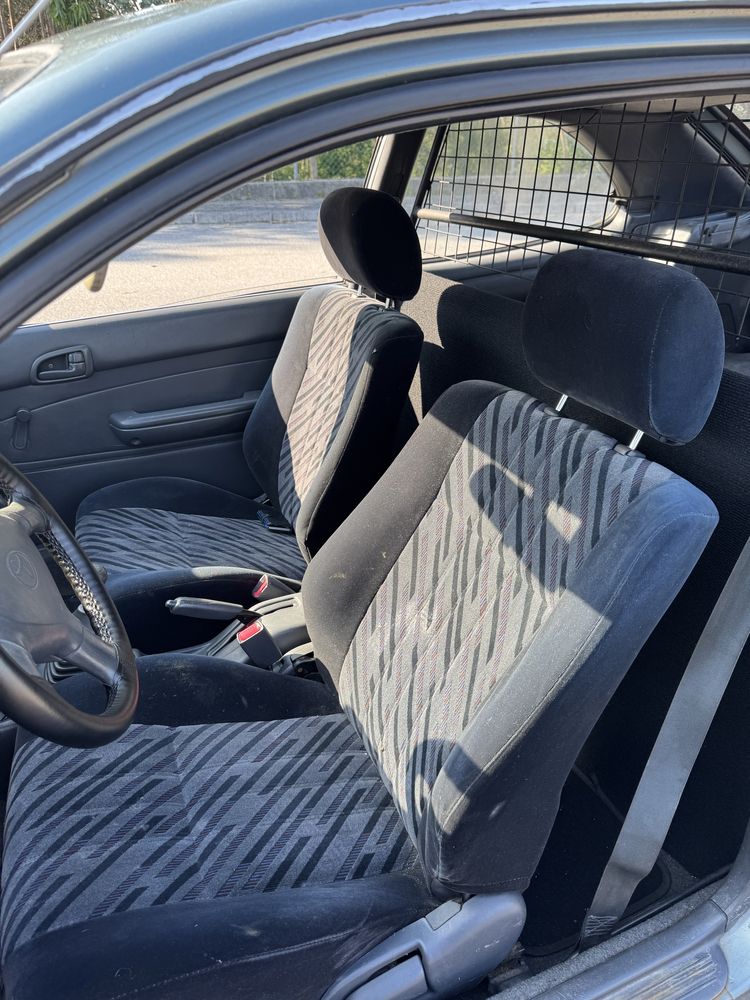 Toyota Corolla 2.0 D Gasóleo/Comercial