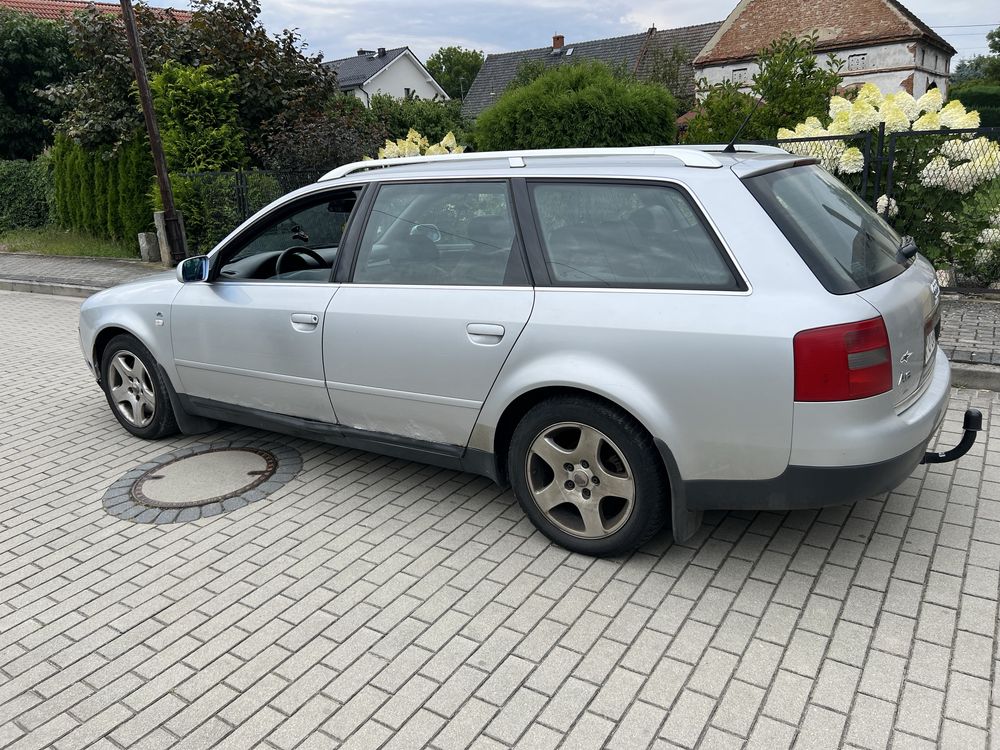 Audi A6 2.8 V6 LPG, hak, klima.