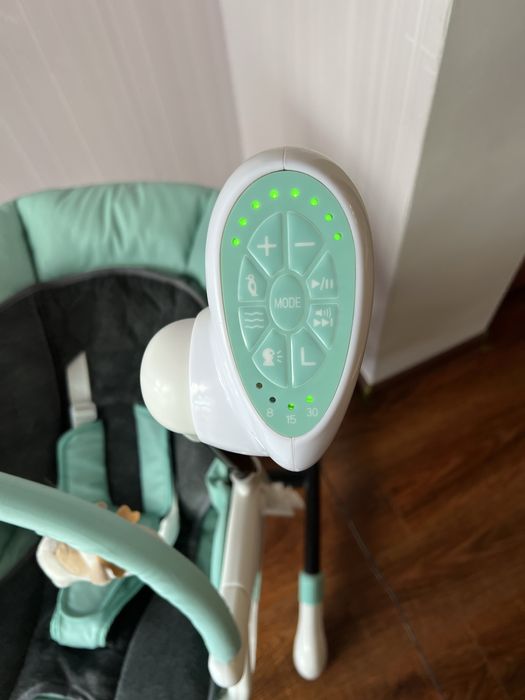 Стільчик для годування carello/ шезлонг / качелля для немовлят