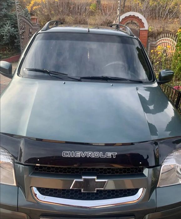 Нива Шевроле в чудовому стані.