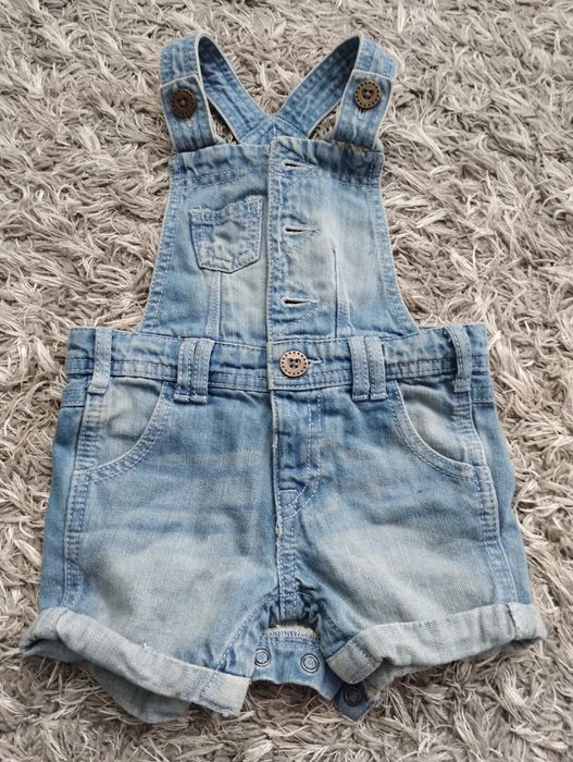 Spodenki jeansowe ,74