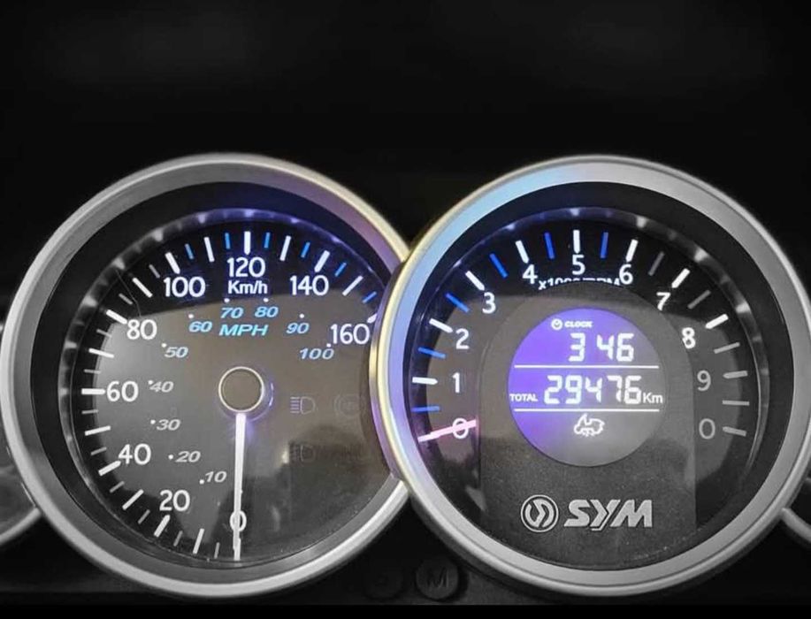 SYm gts 300 injeção como nova + top case