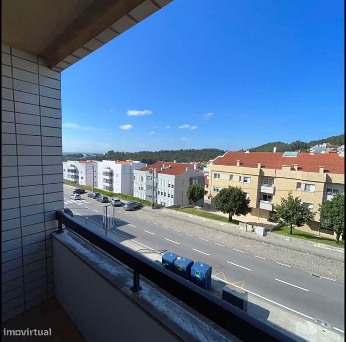Apartamento T2 renovado 102m2