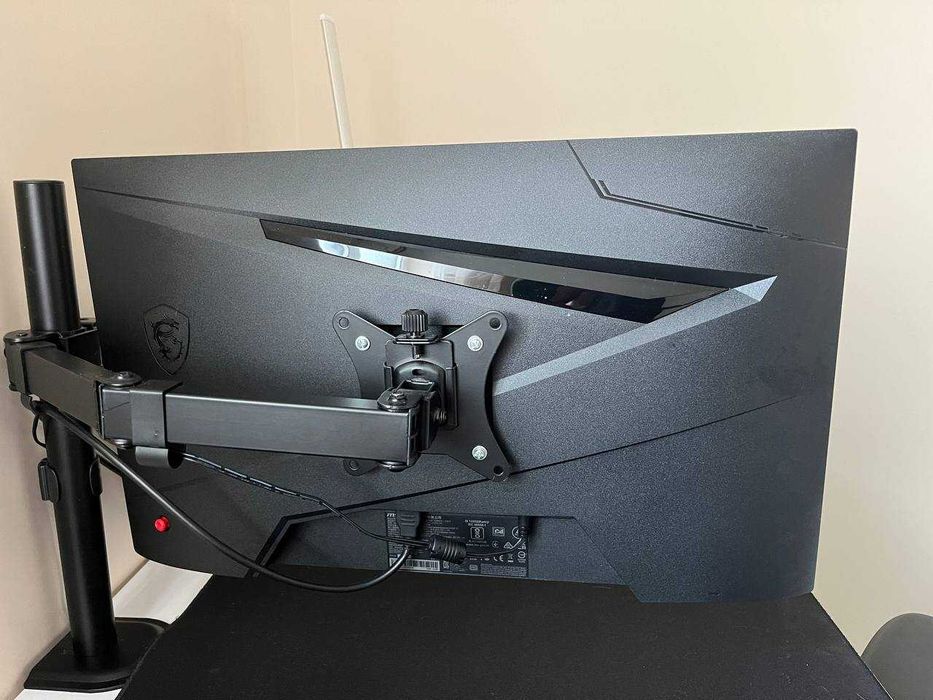 2 Монітори / MSI G244F E2 / 23.8”, 1920×1080, Full HD / 180 Гц