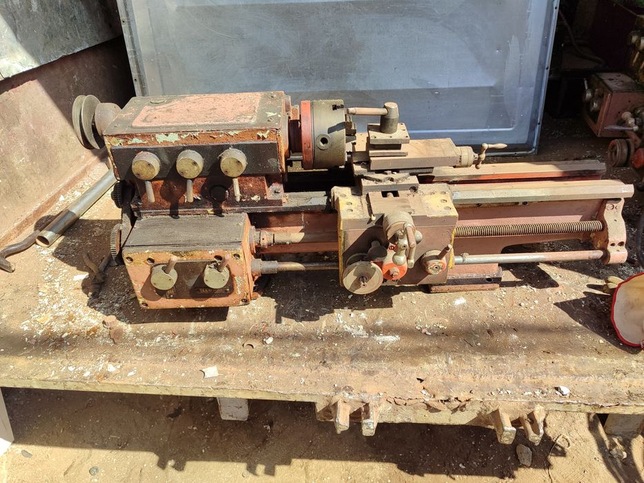 Продам токарный станок ТВ4