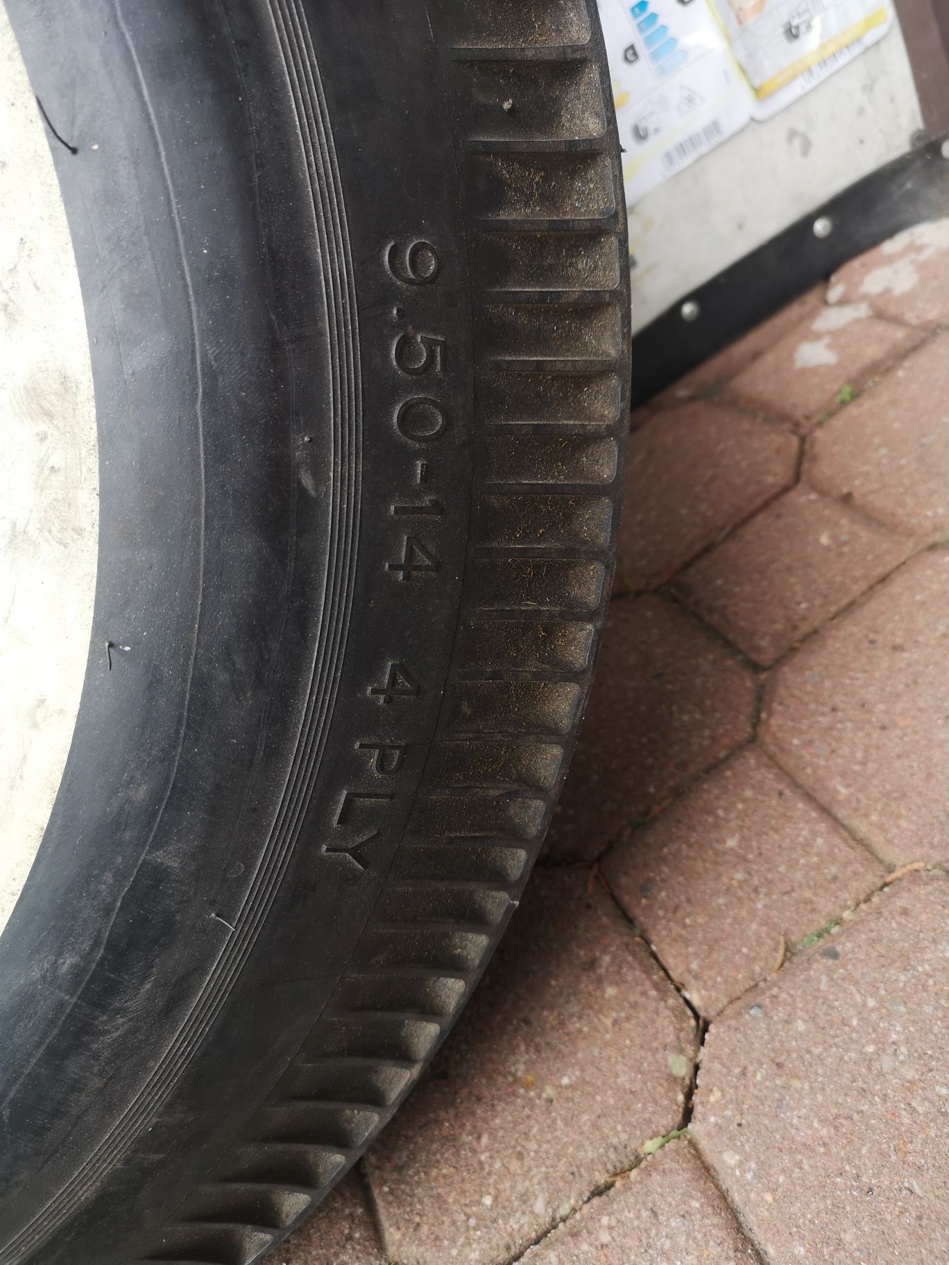 Koło zapasowe USA 5x150, 9.50-14. Zabytkowe.