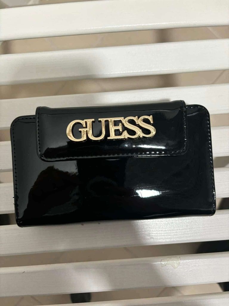 Portfele damskie Nike Puma Guess Tommy Hilfiger Boss itp