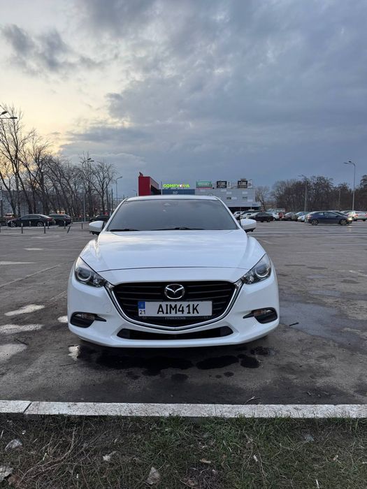 Продам Mazda 3 2017