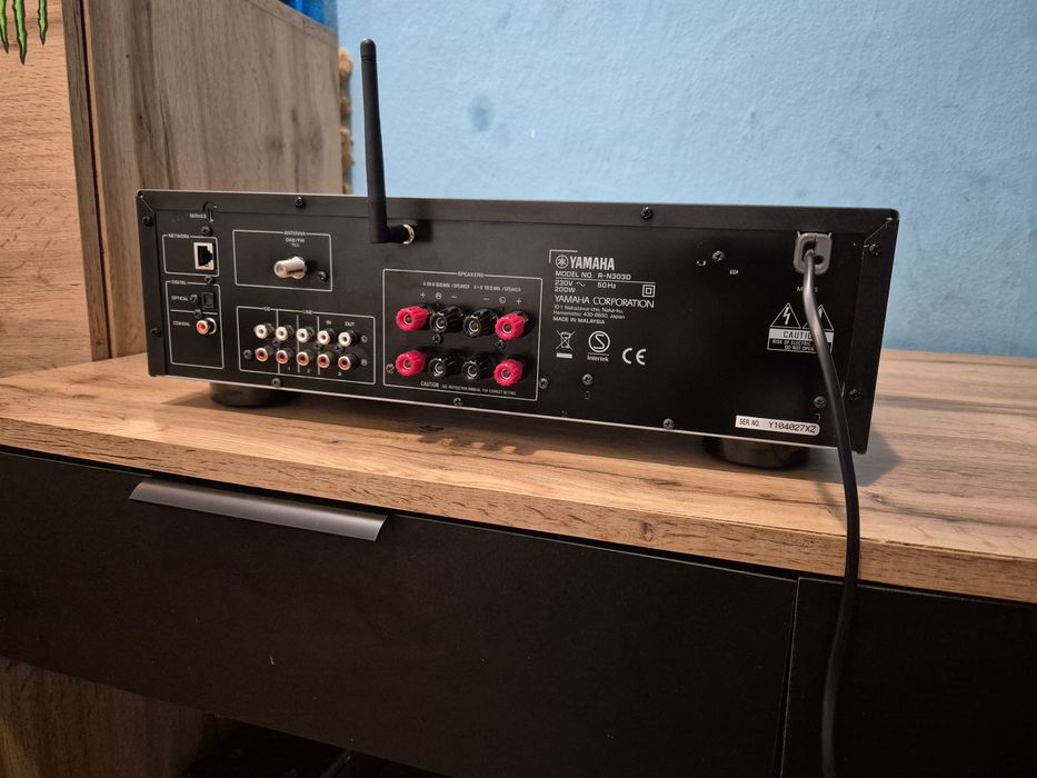 Yamaha r-n303d,pilot,2x140watt,dab+,Wi-Fi,bluetooth,Spotify,okazja wys