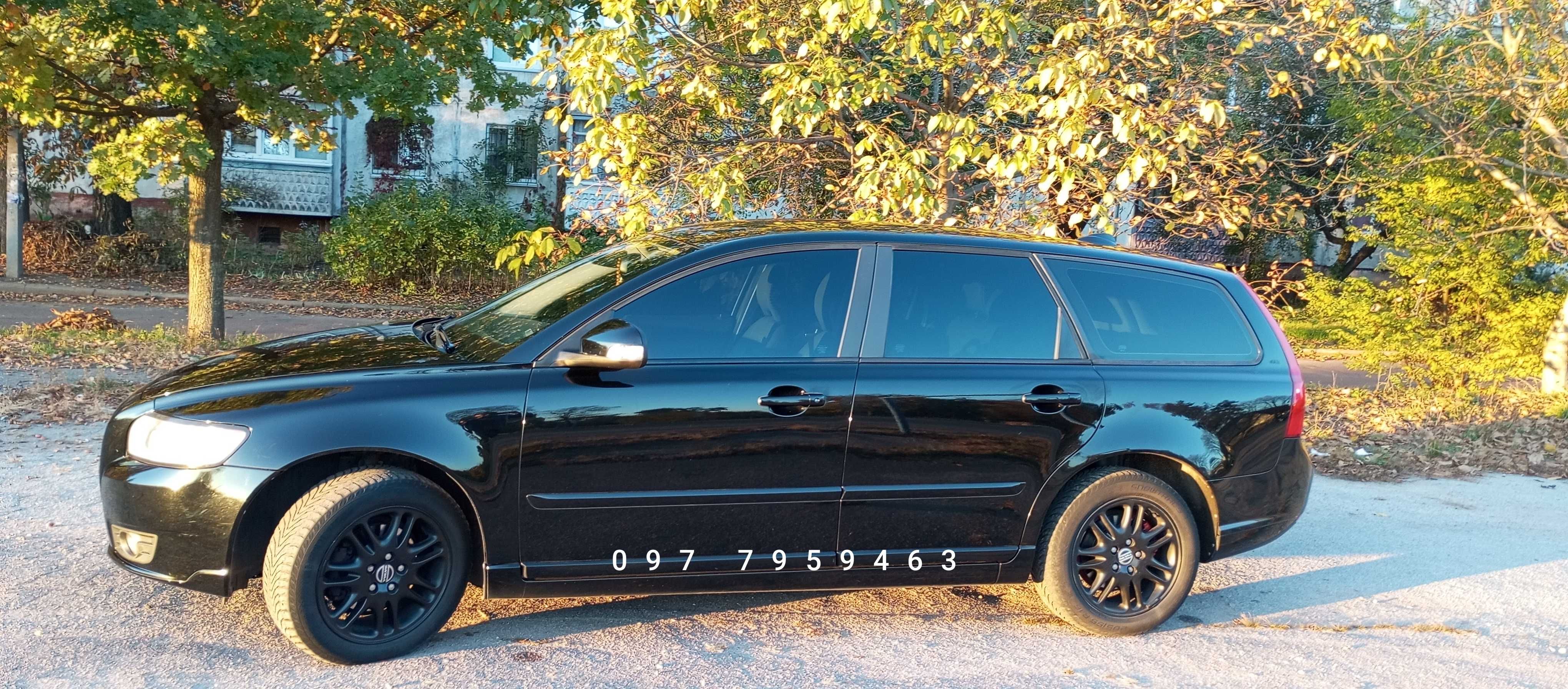 Продам Вольво V50 D2.