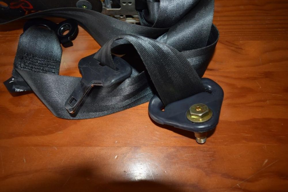 Cinto segurança Renault Clio II frt drt