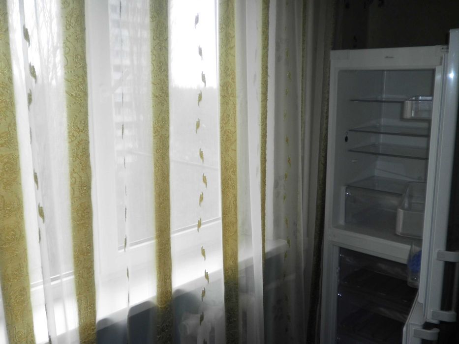 аренда квартира-3 комнаты-3 лоджии-пос.Котовского-возможен торг.