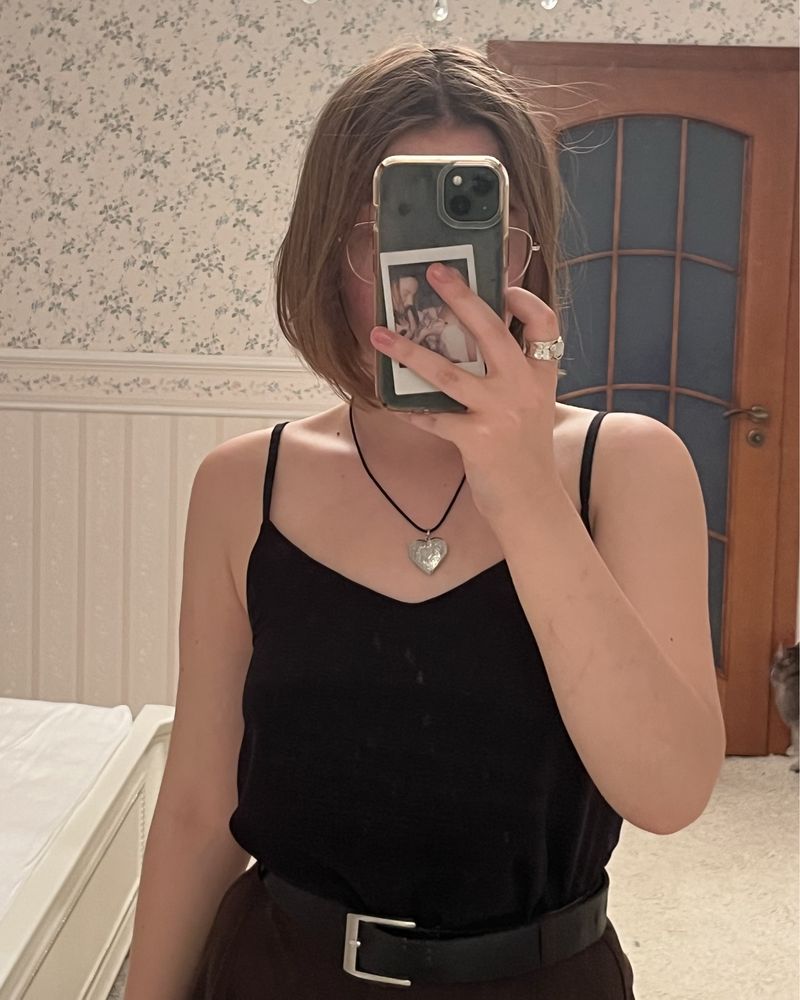 чорна атласна майка