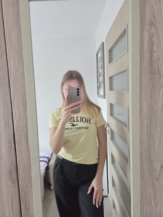 Żółta koszulka Hollister XS
