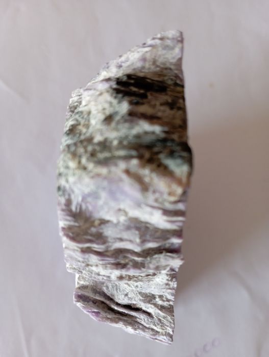Pedra charoita para jóias