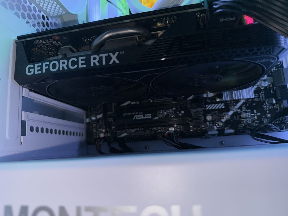Placa Gráfica ASUS GeForce RTX 4060 V2 OC Edition 8GB GDDR6