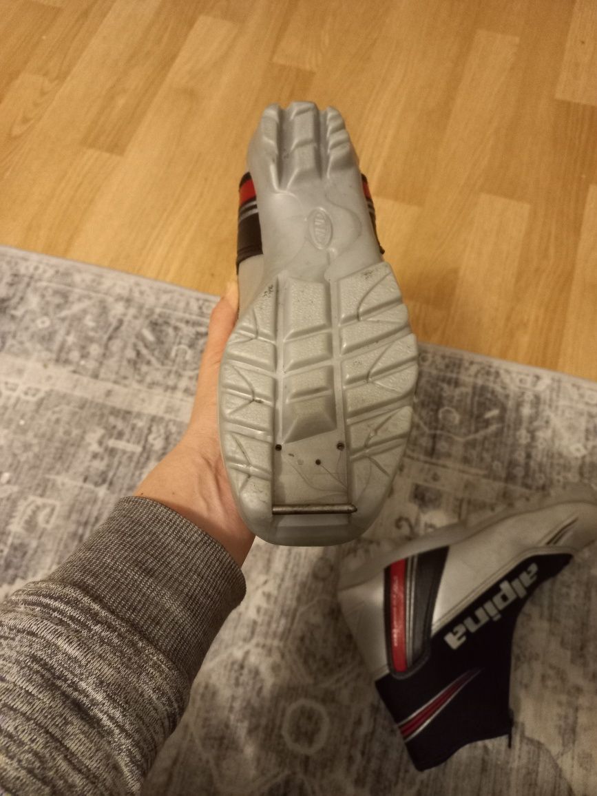 Buty do nart biegowych wiązanie nnn rozmiar 37