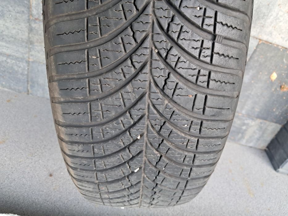 Opona Goodyear 195/65/15 Vector Całoroczna