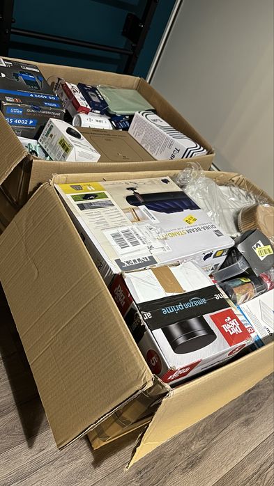 Karton ze zwrotami z Amazon. Prawie 40 kg