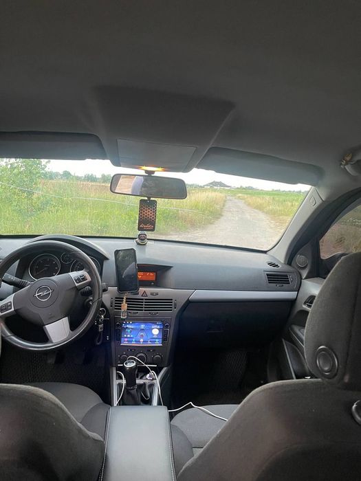 Opel Astra H 1.9 CDTI