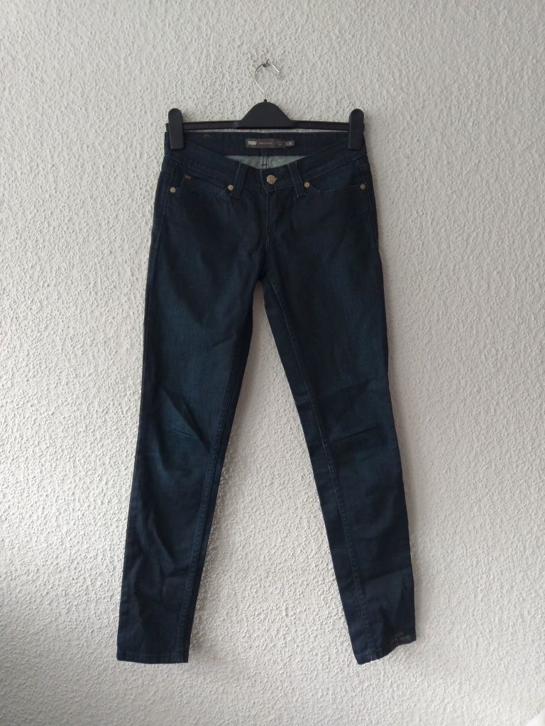 Levi's
Ciemne jeansy
dżinsy low rise skinny fit XS S 34 36 3/26
