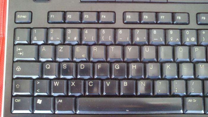 Teclado novo AZERT para computador