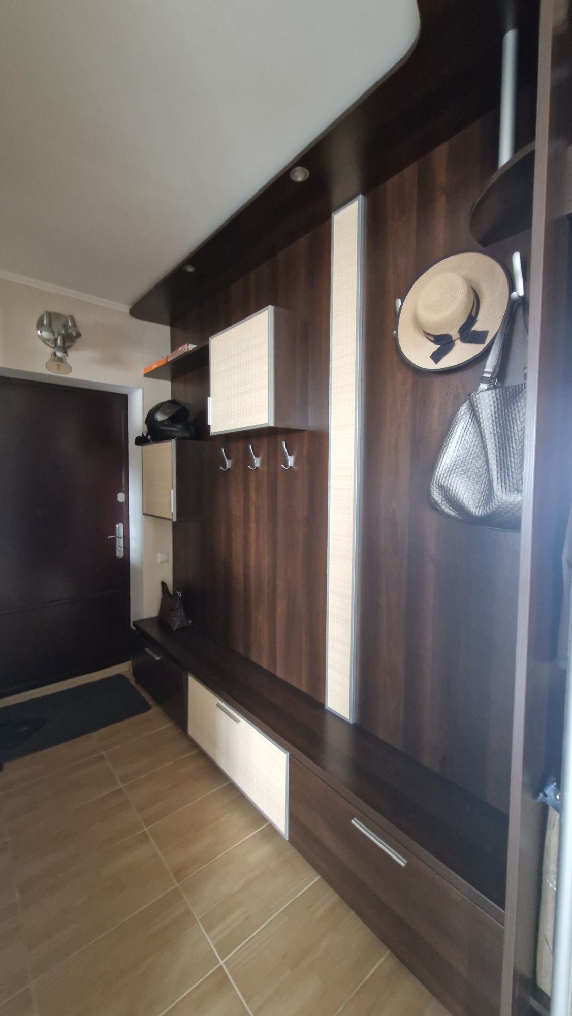 Продам квартиру  73 м3 на Вузовском дом 2007 г.п. (кирпичный дом)
