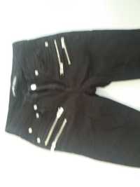 Czarne spodnie z suwakami