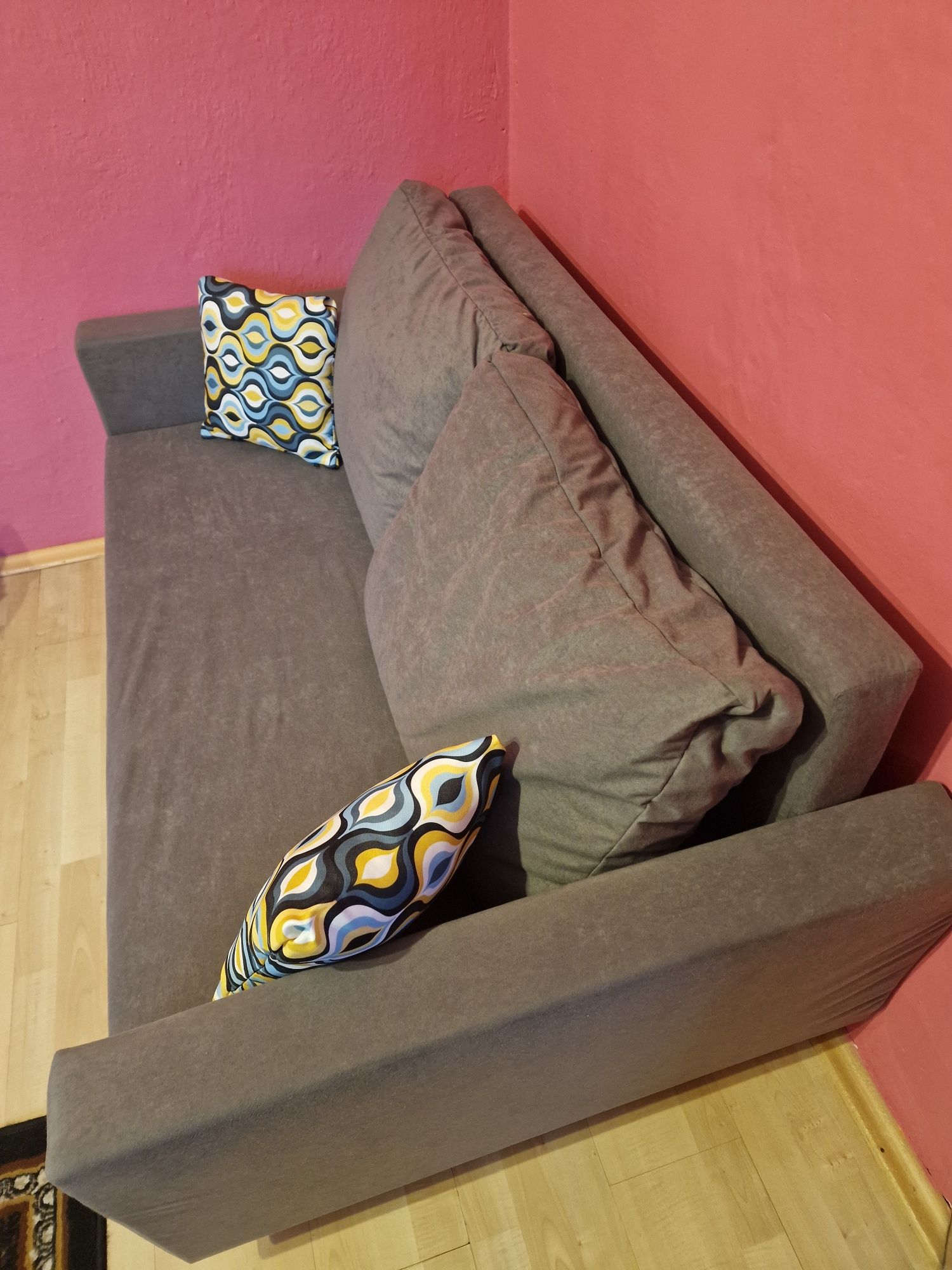 Nowa Sofa Etna z poduszkami