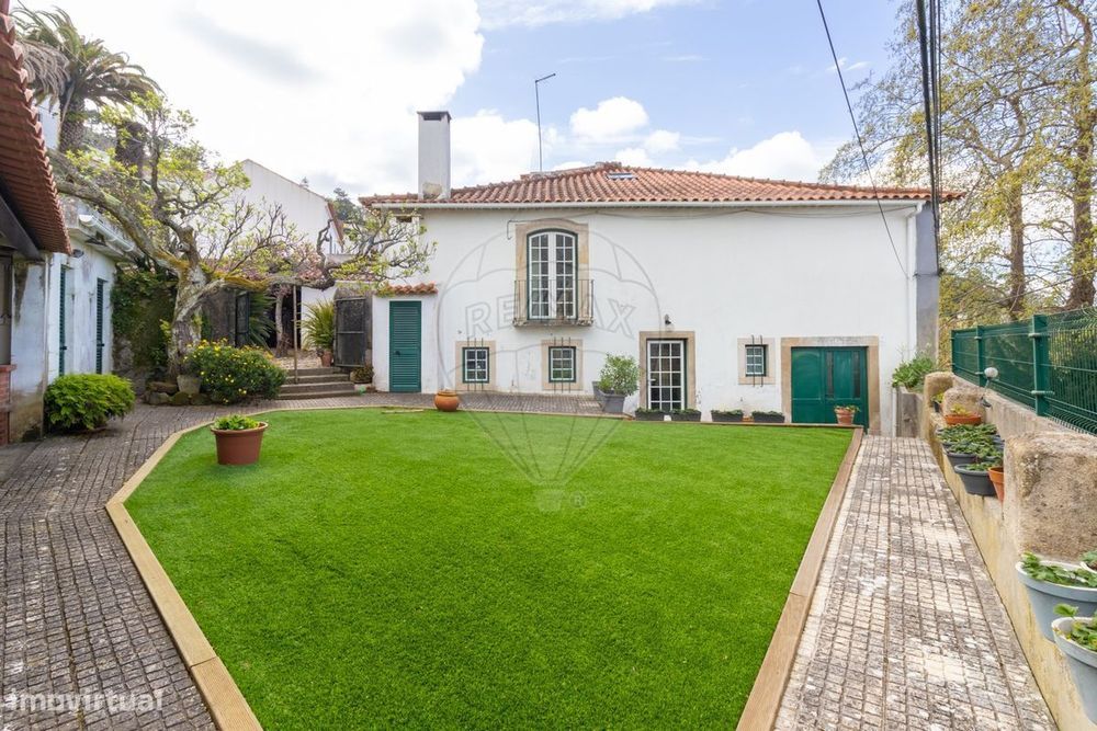 Moradia T4 para venda