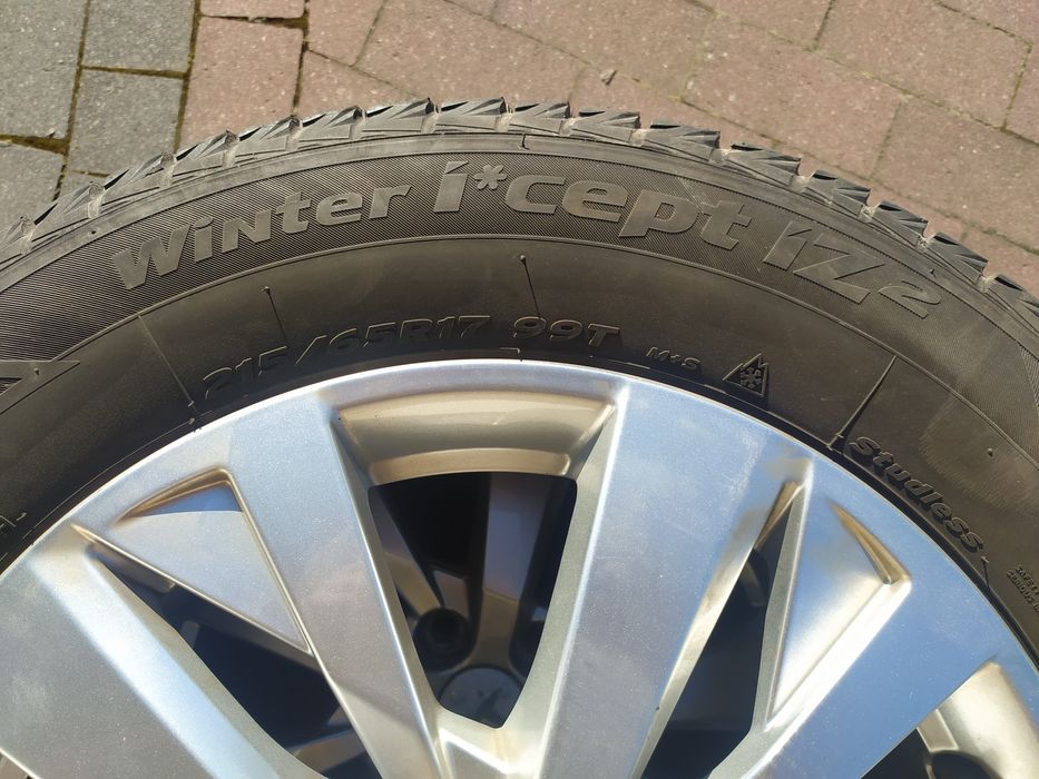 4 opony zimowe Hankook winter i cept iz2 215/65 R17